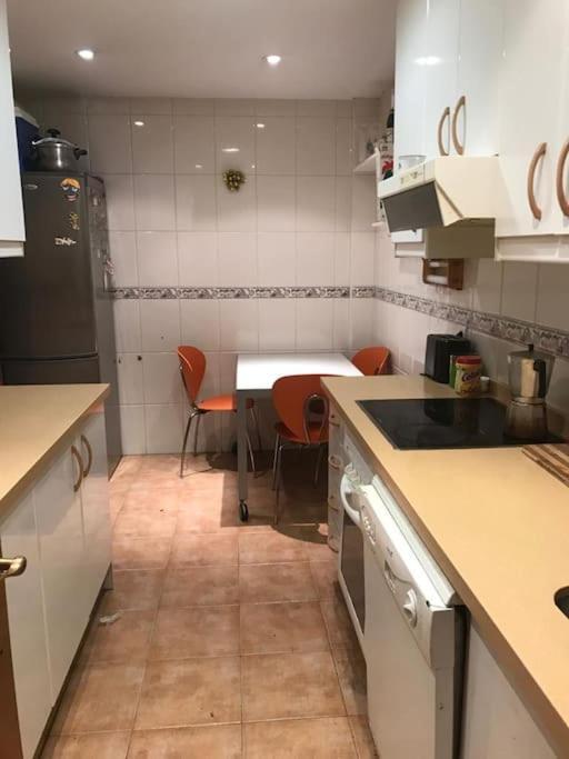 Buen Lugar Trabajo Y Familiar Apartment Ciudad Real Luaran gambar